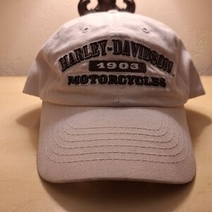 Harley-Davidson Off White With Brown Embroidered Cap Velcro Adjustment.